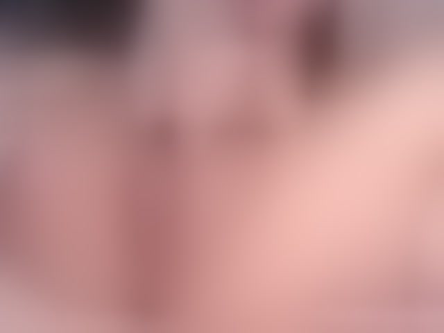 Live sex webcam photo for LeenyLipss #294068688