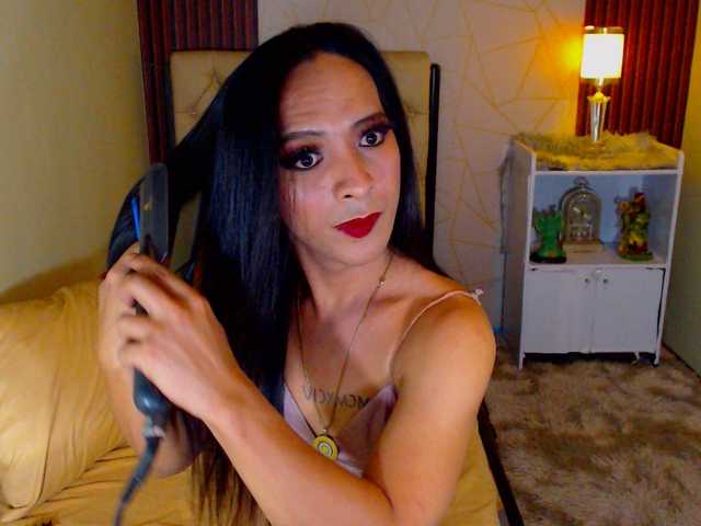 Live sex webcam photo for LegendaryQueenAMANDA #276715280