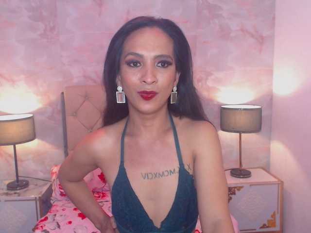 Live sex webcam photo for LegendaryQueenAMANDA #277355434