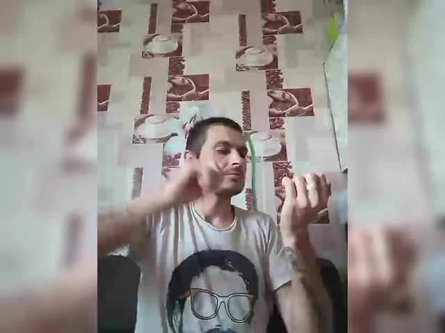 Live sex webcam photo for Leggomen #291720373