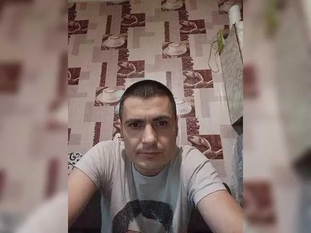 Live sex webcam photo for Leggomen #292387119