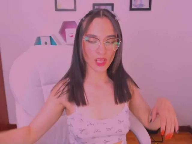 Live sex webcam photo for LeidySe20 #276440964