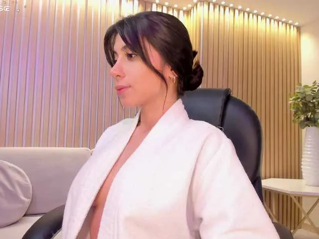 Live sex webcam photo for LeilaCarteer #276952023