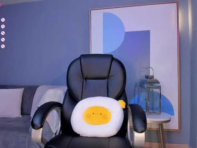 Live sex webcam photo for LeilaCarteer #277014725