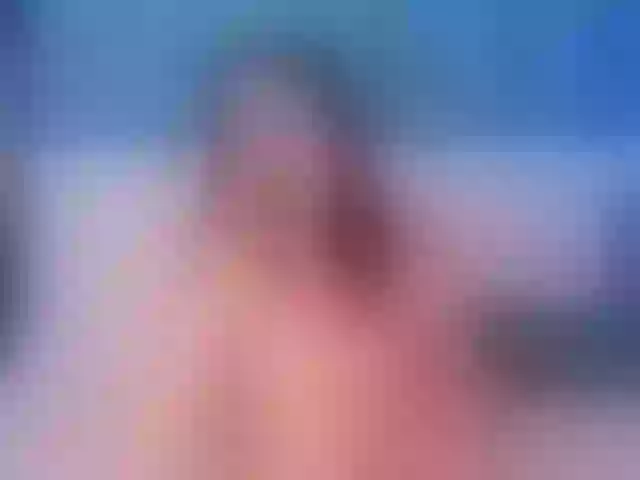 Live sex webcam photo for LeilaDorta #273792928