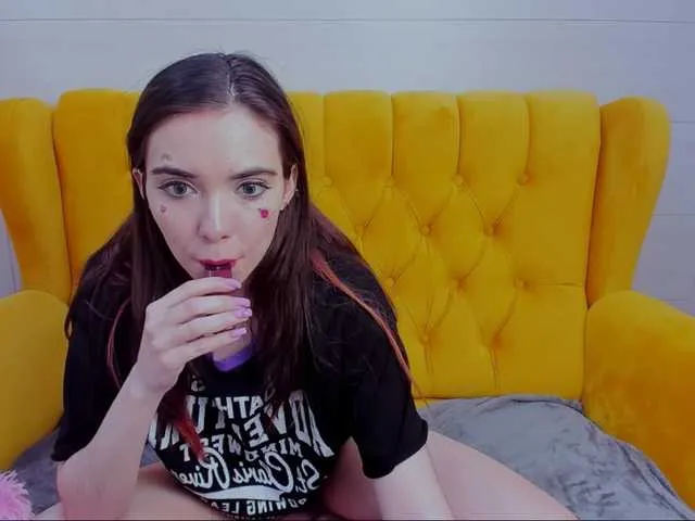 Live sex webcam photo for LeilaFillips #273099458