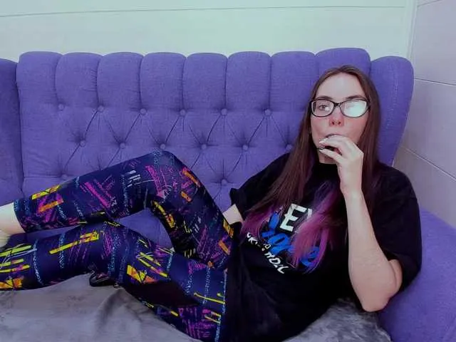Live sex webcam photo for LeilaFillips #273336039