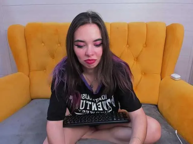 Live sex webcam photo for LeilaFillips #274289632