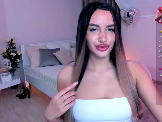 Live sex webcam photo for LeilaFlower #277315165
