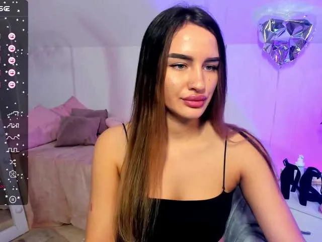 Live sex webcam photo for LeilaFlower #277393337