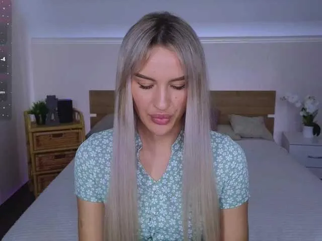 Live sex webcam photo for LeilaFlower #291103519
