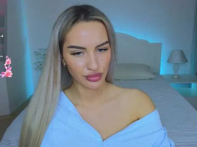 Live sex webcam photo for LeilaFlower #291177771