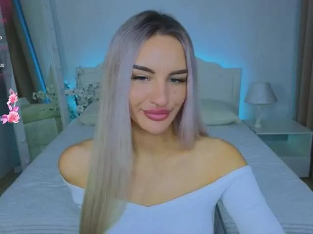 Live sex webcam photo for LeilaFlower #291237359