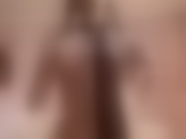 Live sex webcam photo for LeilaGerveler #294022426