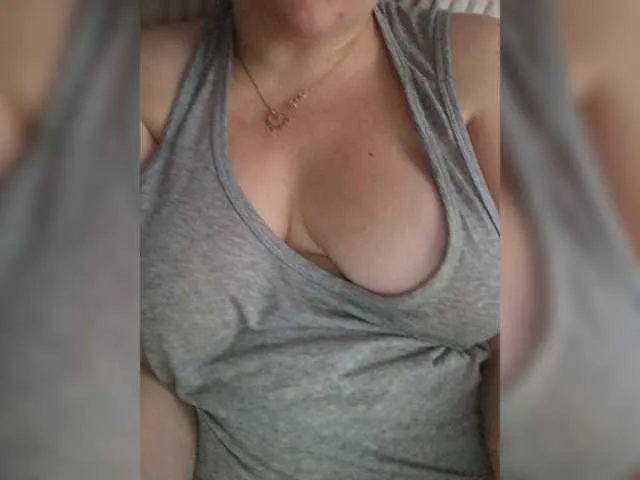 Live sex webcam photo for LeilaNightova #272109623