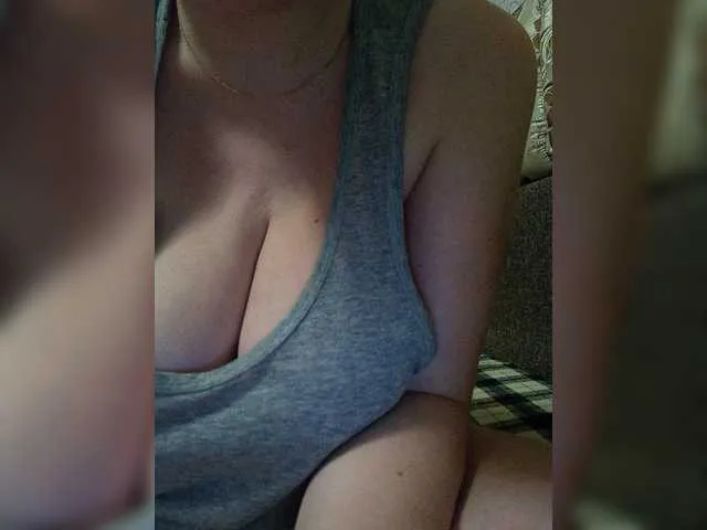 Live sex webcam photo for LeilaNightova #272124951