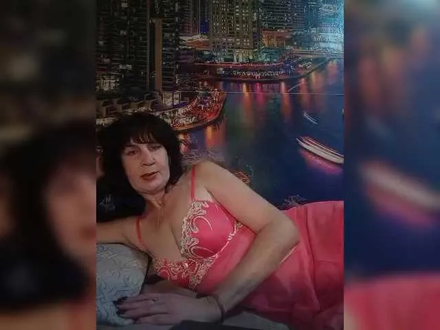 Live sex webcam photo for LeilaValentine #292137821