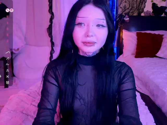 Live sex webcam photo for Leinbone #292360520