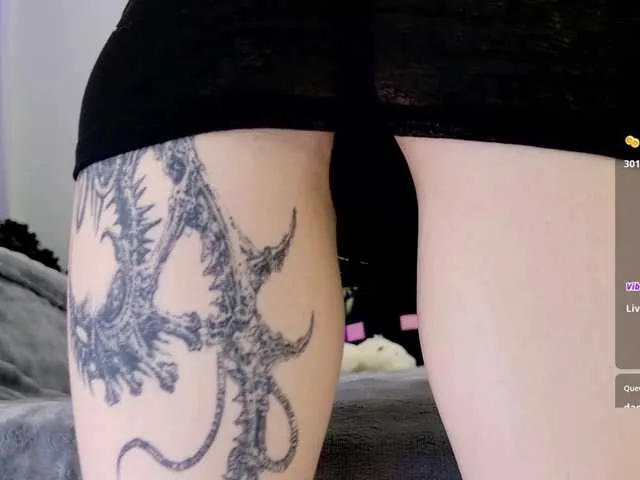 Live sex webcam photo for Leinbone #293887711