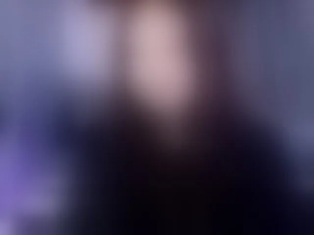 Live sex webcam photo for Leinbone #294033749