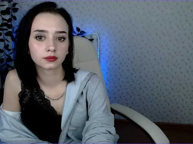 Live sex webcam photo for LeisiBony #276625882