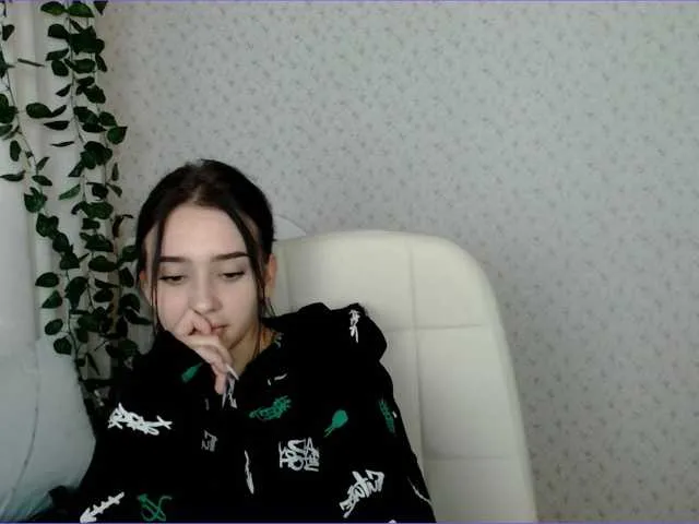 Live sex webcam photo for LeisiBony #276674066