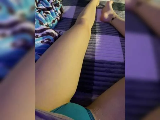 Live sex webcam photo for LeksiCool #271874714