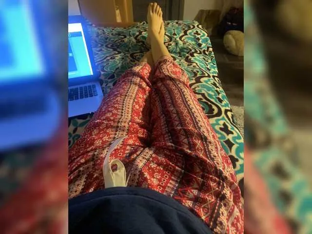 Live sex webcam photo for LeksiCool #272189436