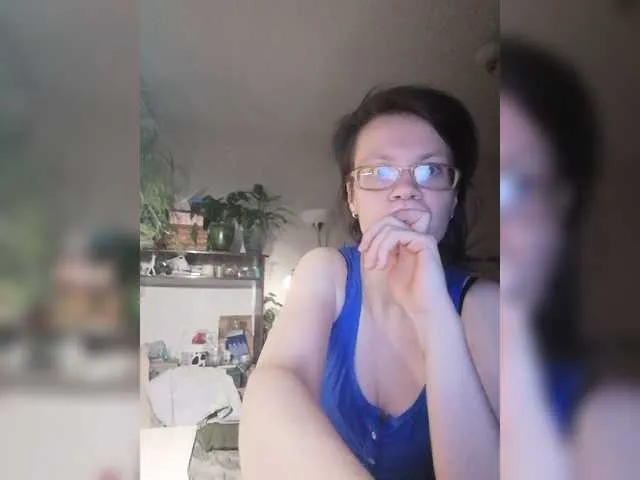 Live sex webcam photo for Leksiiii #272609537