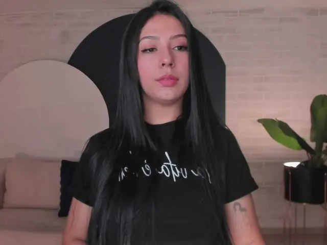 Live sex webcam photo for LelaWest #291527828