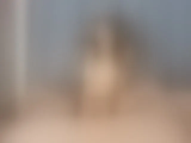 Live sex webcam photo for LeliaGiusti #274411792