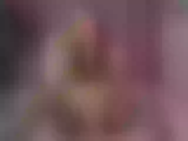 Live sex webcam photo for LeliaGiusti #274580418