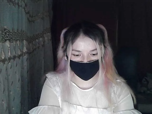 Live sex webcam photo for Lemonka13 #273234512