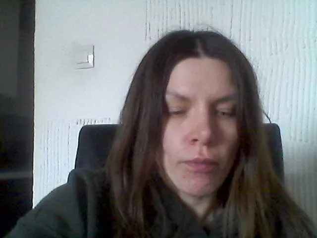 Live sex webcam photo for Lena6629 #273033128