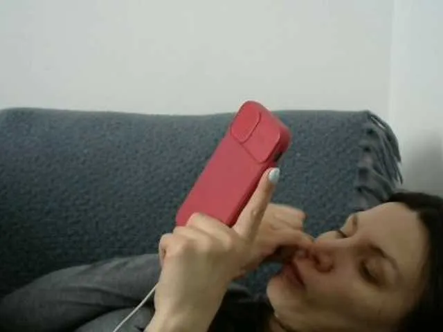 Live sex webcam photo for Lena6629 #273502852