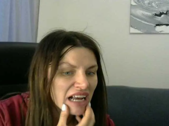 Live sex webcam photo for Lena6629 #273541900