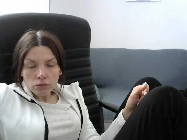 Live sex webcam photo for Lena6629 #273571948