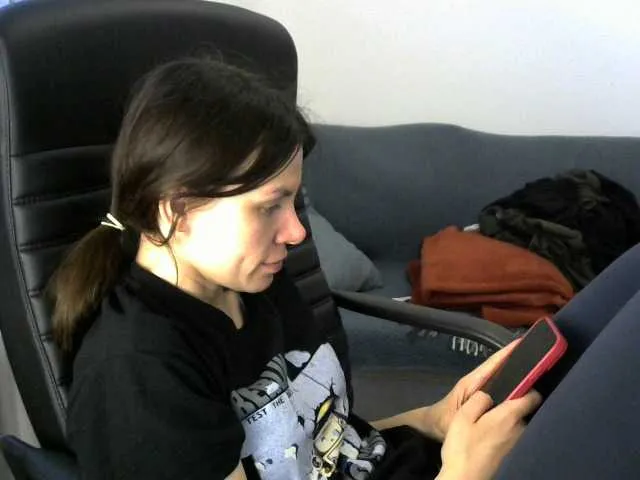 Live sex webcam photo for Lena6629 #273583369