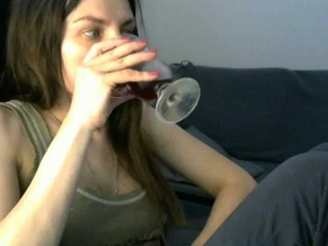 Live sex webcam photo for Lena6629 #273805542