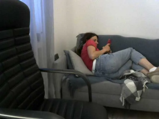 Live sex webcam photo for Lena6629 #274088722