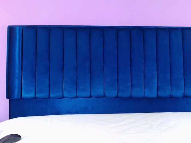 Live sex webcam photo for LenaLewis #276884405