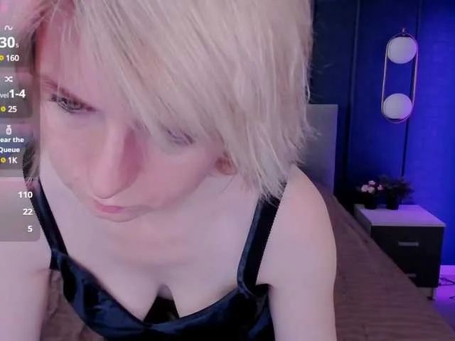 Live sex webcam photo for LenaPaulles #290175062