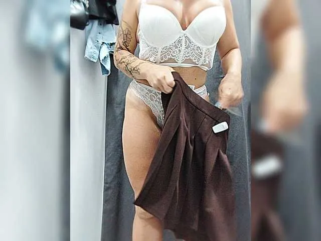 Live sex webcam photo for Lenababochka #275697781