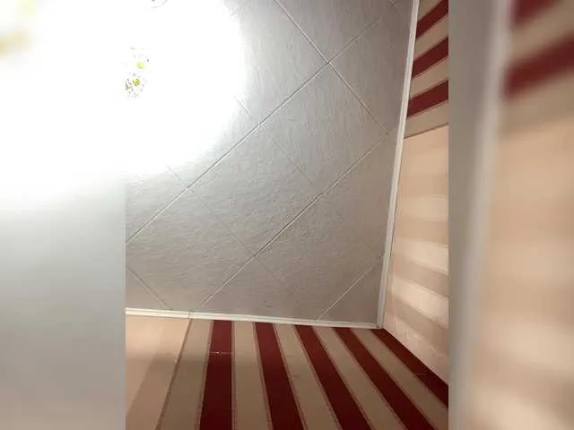 Live sex webcam photo for Lenalena69099 #292263573