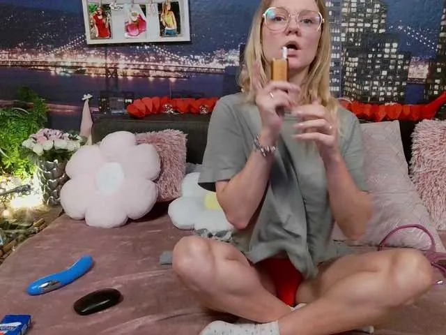 Live sex webcam photo for LeniFuchs #290520310