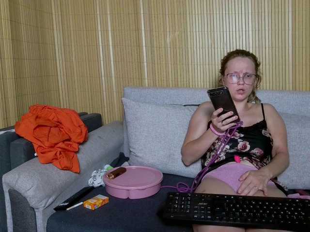 Live sex webcam photo for LeniFuchs #291362764