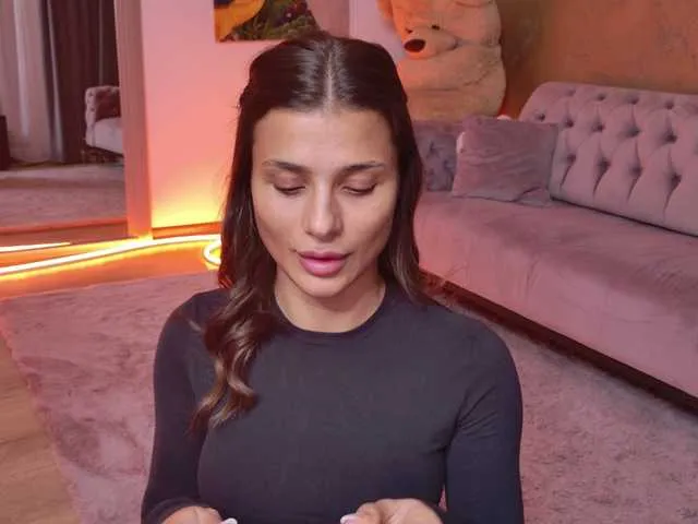 Live sex webcam photo for LennaGodess #292164605