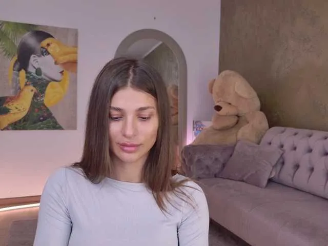 Live sex webcam photo for LennaGodess #292346583