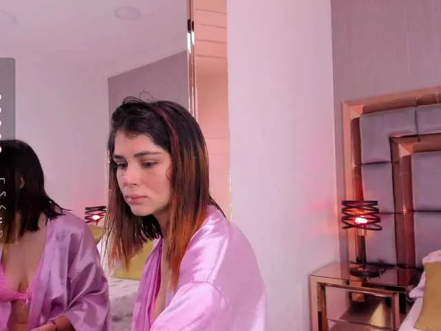 Live sex webcam photo for LennaRoss #277250078
