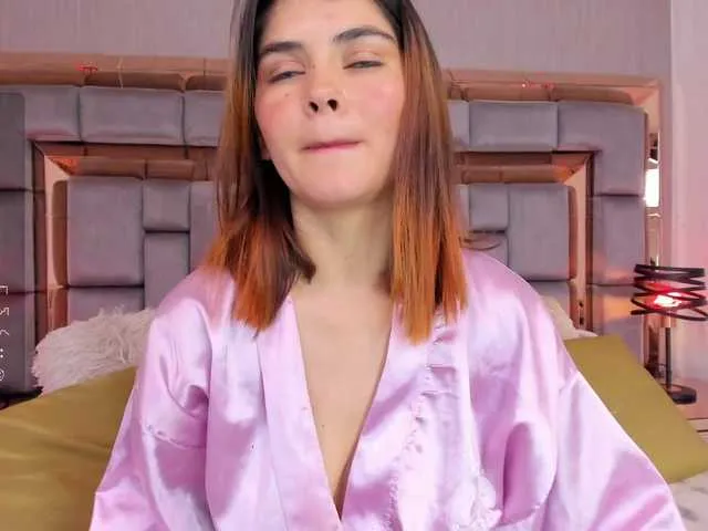 Live sex webcam photo for LennaRoss #277251636